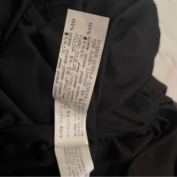 Zara Black Mini Dress with Cut-Out Design - Picture 10 of 10